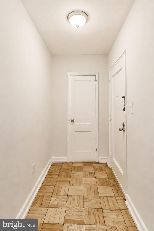 Building Photo - 1726 N Quinn St