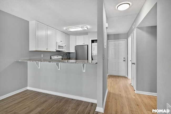 Building Photo - 209 Sunn Aire Ct