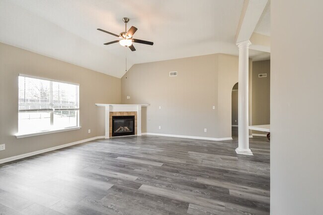 Building Photo - 5894 Keebler Dr