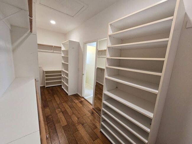 Building Photo - Incredible Home with Spectacular Views in La Jolla