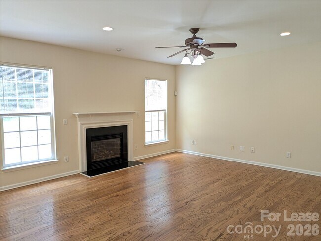 Building Photo - 106 Autry Ave