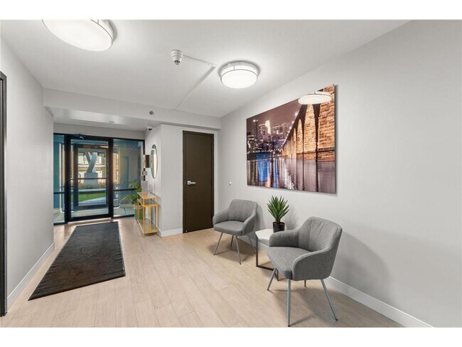 Building Photo - 48 Groveland Terrace