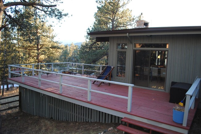 Building Photo - Lovely Ranch Style Home in Evergreen's Hiw...