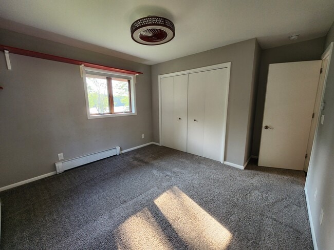 Building Photo - 908 S 48th Ave