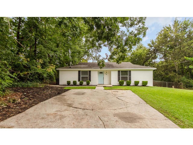 Primary Photo - 148 Shawns Way