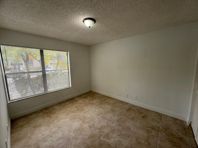 Building Photo - 1561 Windorah Way