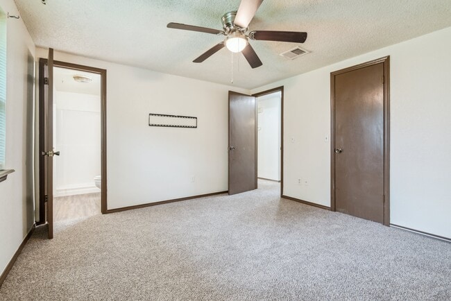 Building Photo - 7508 NW 113th St