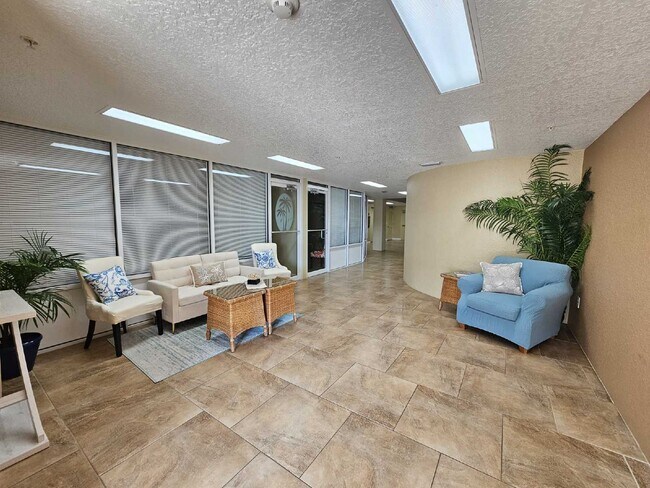 Building Photo - Seaside Serenity Awaits: Spacious 3-Bedroo...