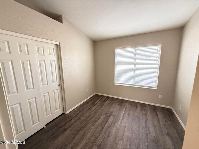 Building Photo - 3518 W Charlotte Dr