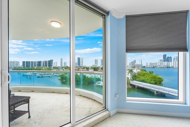 Building Photo - 6000 Island Blvd