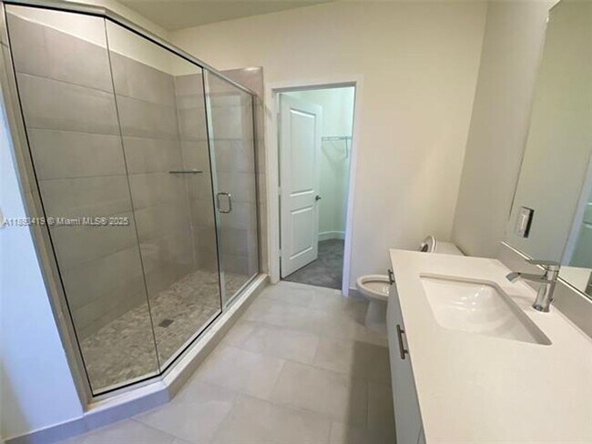 Building Photo - 10250 NW 66th St