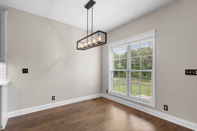 Building Photo - 1004 Chagford Dr