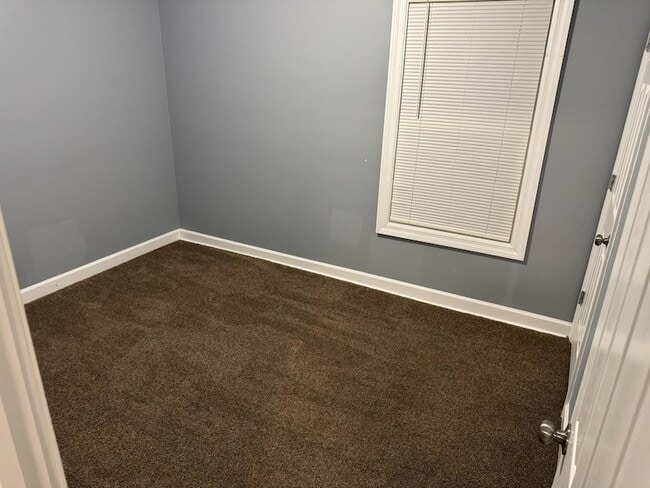 Building Photo - 12005 S La Salle St