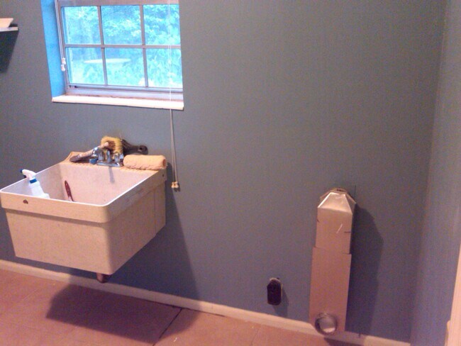 Building Photo - 4404 W Shannon Lakes