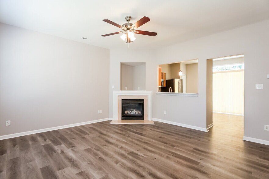 Building Photo - 2643 Oasis Ln