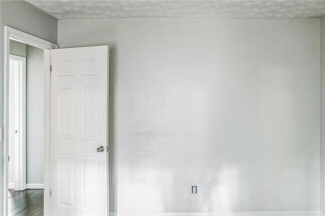 Building Photo - 2988 Heritage Valley Ct