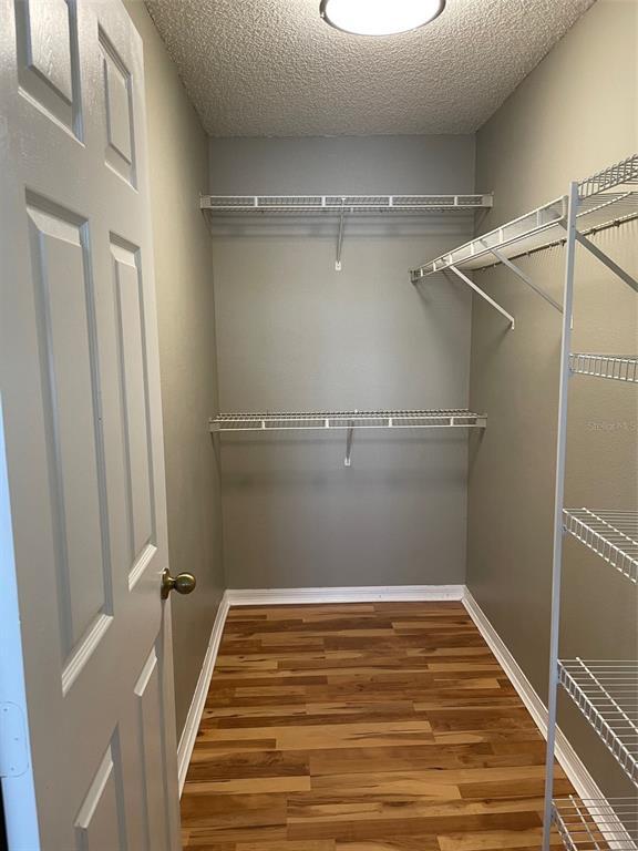 Building Photo - 1909 Summer Club Dr