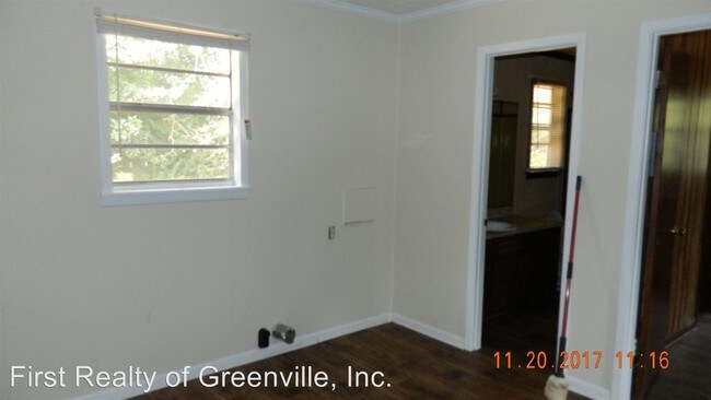 Building Photo - 4 br, 2 bath House - 342  Cunningham St