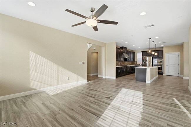 Building Photo - 2198 Trivero St