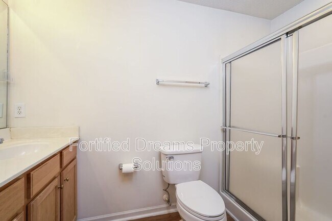 Building Photo - 5097 Bartholomew's Ln