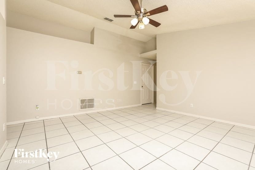 Building Photo - 7594 Groveoak Dr