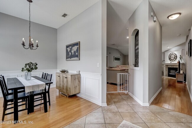 Building Photo - 12004 W Liberty Lake Dr