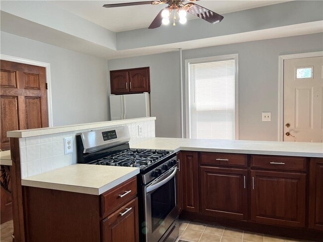 Building Photo - 15 Marion Ter