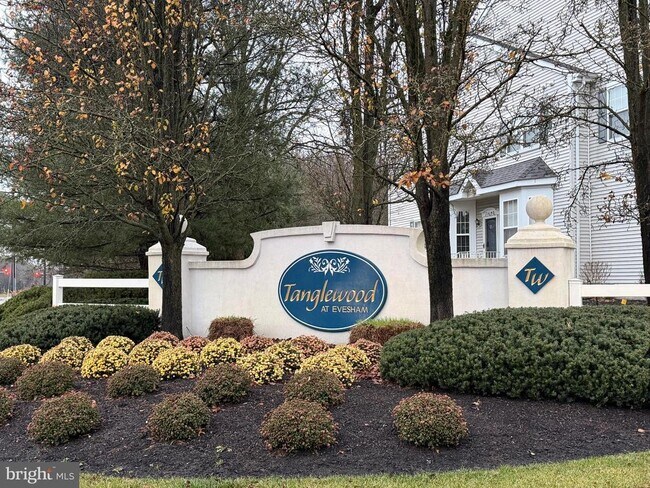 Primary Photo - 36 Weaver Dr