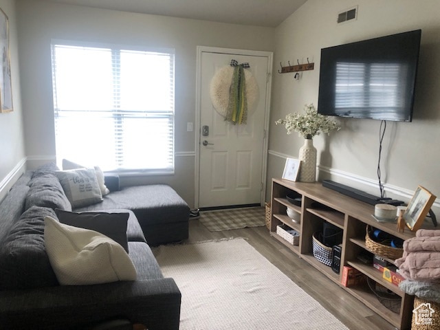 Building Photo - 587 N 200 E