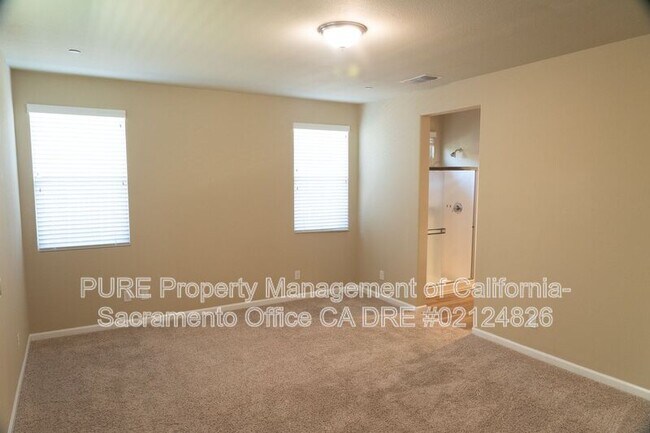Building Photo - 5552 Celebration St