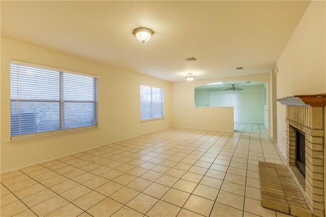 Building Photo - 17302 Dashwood Creek Dr