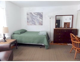 Building Photo - 34 Capen St