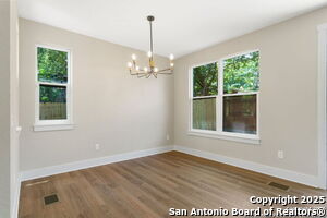 Building Photo - 315 Tilden St
