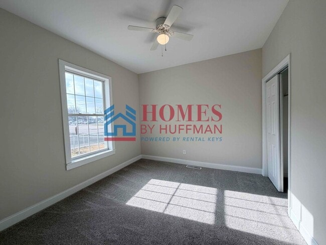 Building Photo - Two Bedroom House | Move In Ready