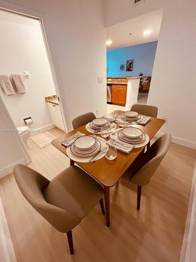 Building Photo - 120 Douglas Rd