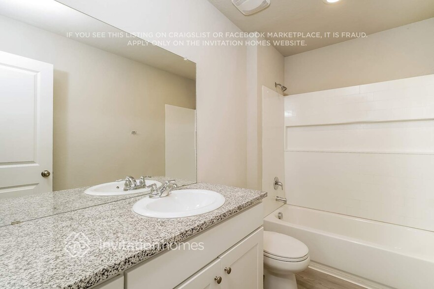 Building Photo - 206 Hollywood Dr