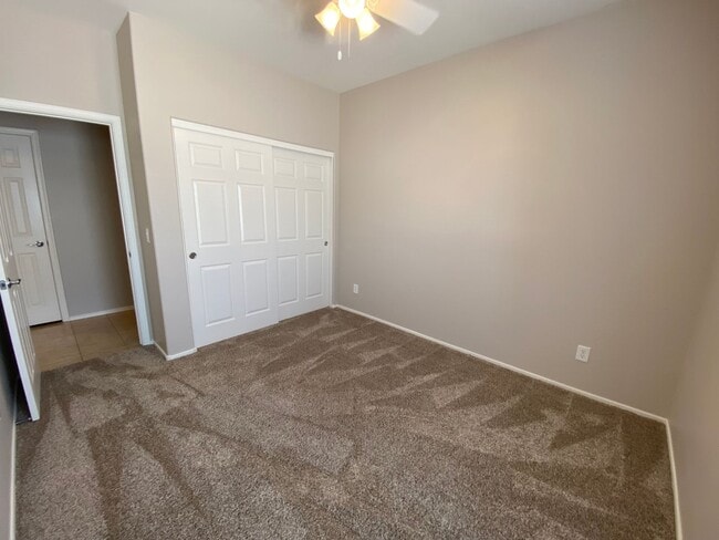 Building Photo - Exceptional 4BR/2BA Home in Magma Ranch! T...