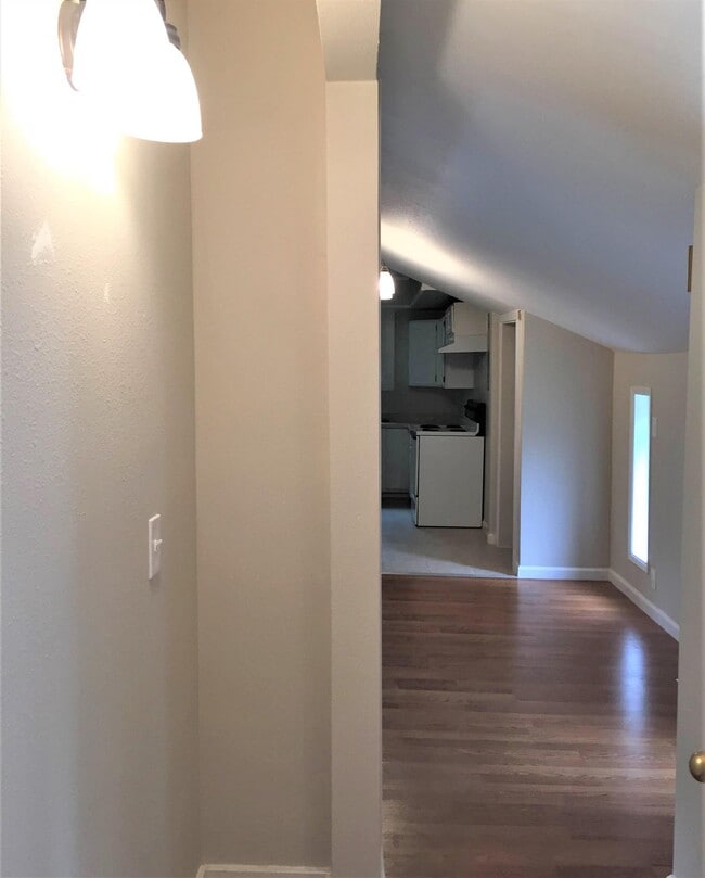 Building Photo - 4251 9th Ave NE