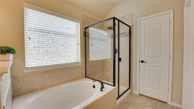 Building Photo - 104 Pebblecreek Dr