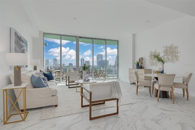 Building Photo - 777 3rd Ave N