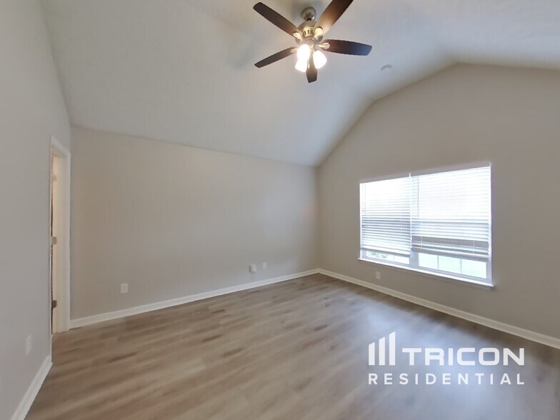 Building Photo - 2023 Fiona Way