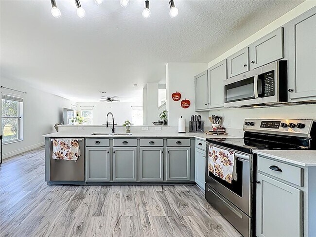 Building Photo - 13841 Chihuly Ct