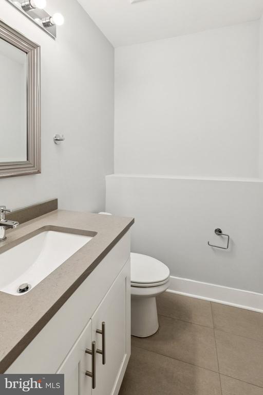 Building Photo - 814 N Uber St