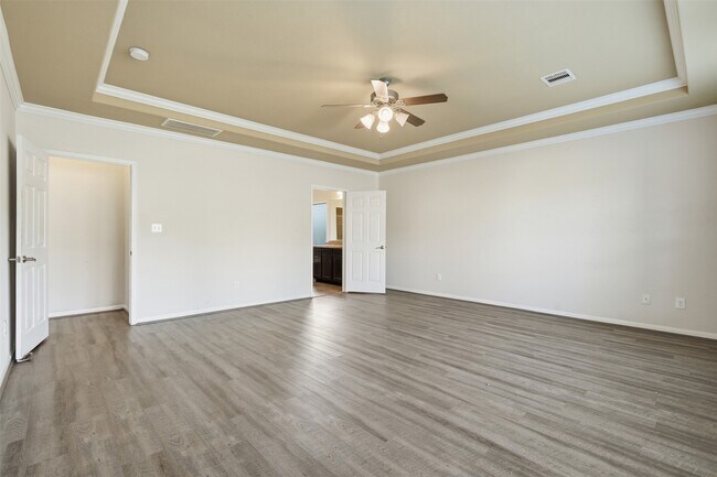 Building Photo - 5035 Crystal Bluff Ct