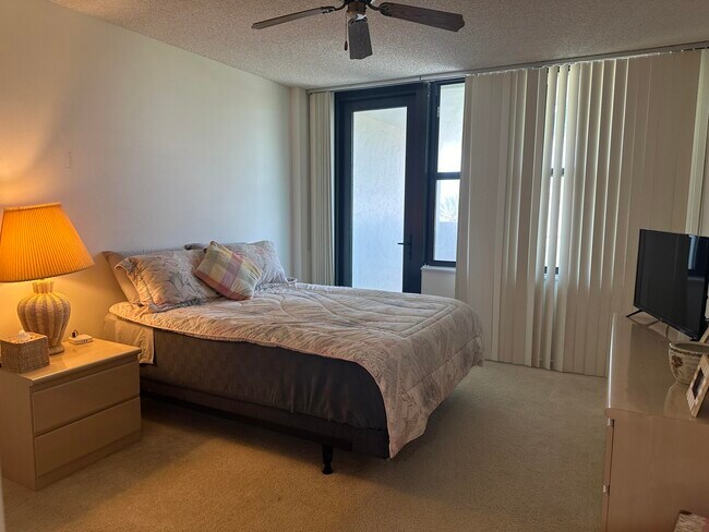 Building Photo - 4600 S Ocean Blvd
