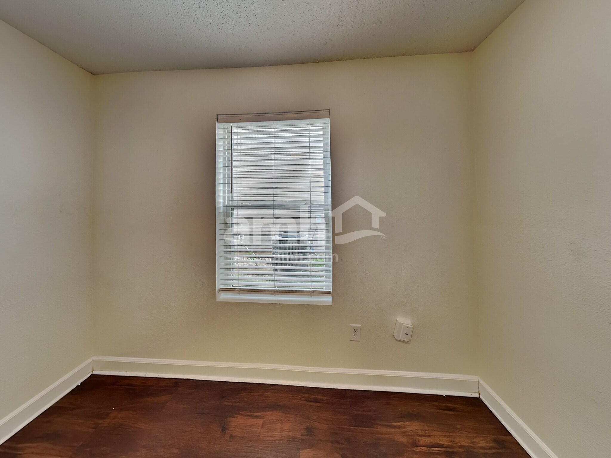 Building Photo - 12483 Old Pond Rd