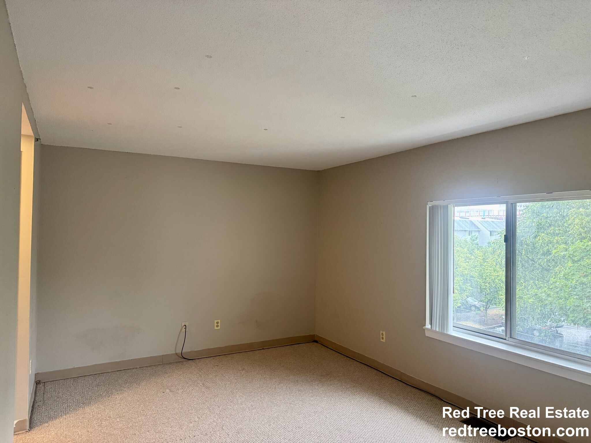 Building Photo - 149 Beacon St