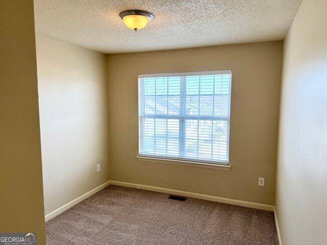 Building Photo - 115 Odyssey Turn NW