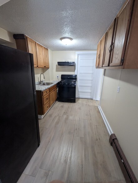 Building Photo - 478 Winthrop Ave