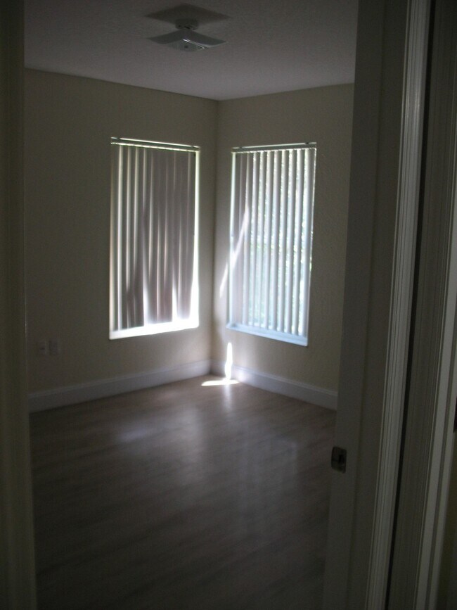 Building Photo - 8055 SW 134 Loop